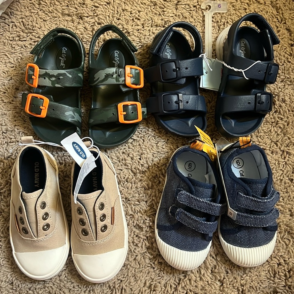 Lot of 4 pair of Baby/Toddler Size 6 shoes